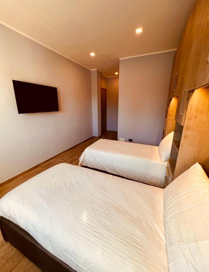La Tana Del Ludo Apartment Бавено Екстериор снимка